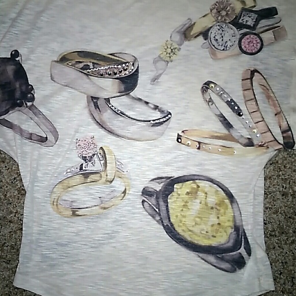 Top - Picture 2 of 2